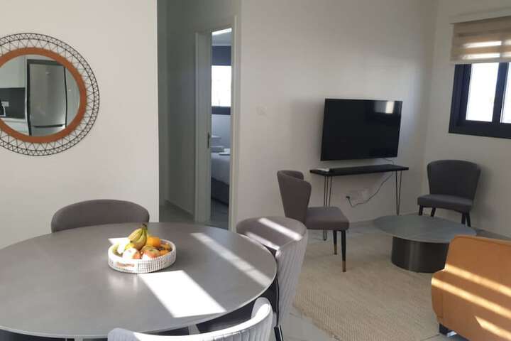 Room 11 of 19