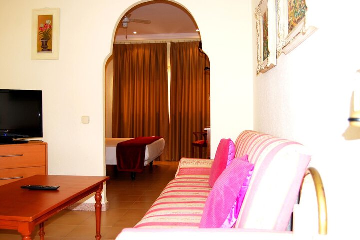Room 28 of 71