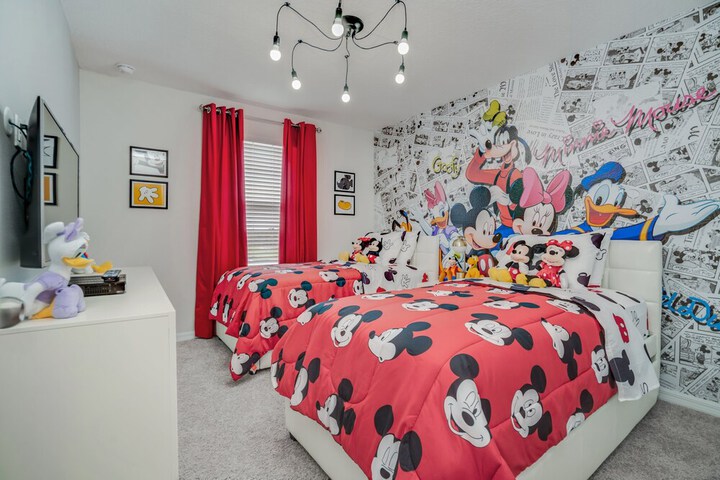 Room 10 of 51