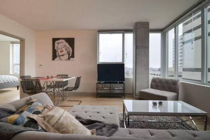 FIRST HILL SUITES