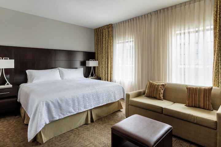 Room 4 of 31