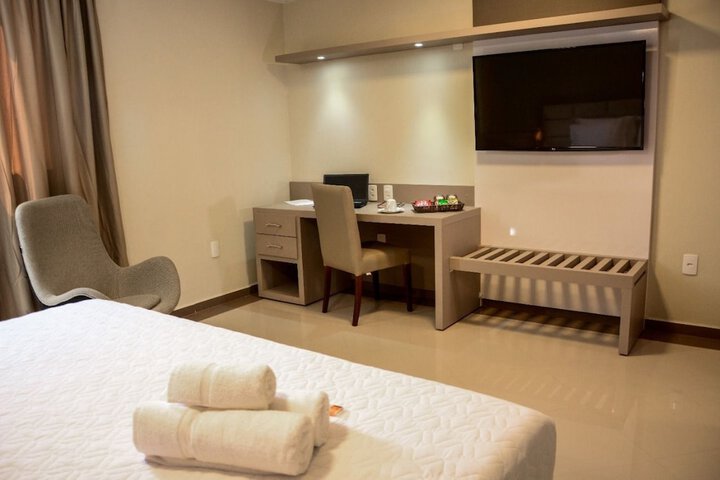 Room 3 of 41