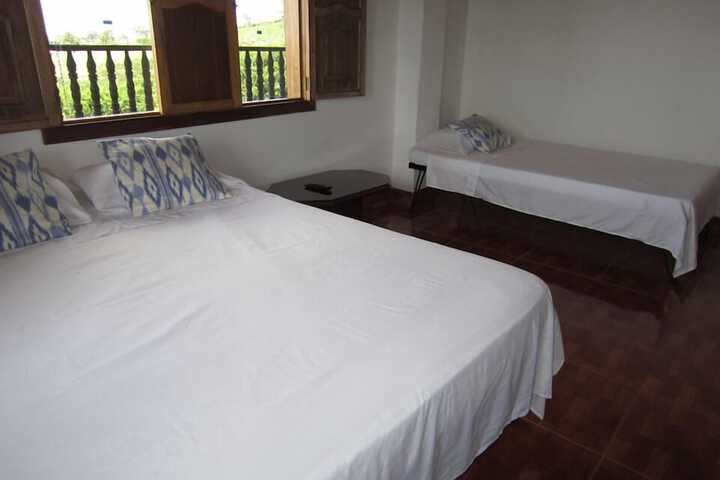 Room 16 of 38