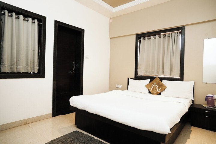 Room 16 of 47