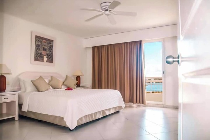 Room 50 of 82