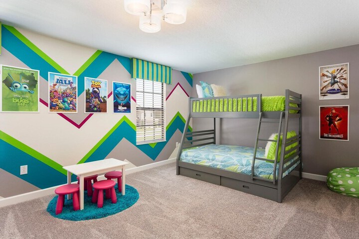 Room 17 of 40