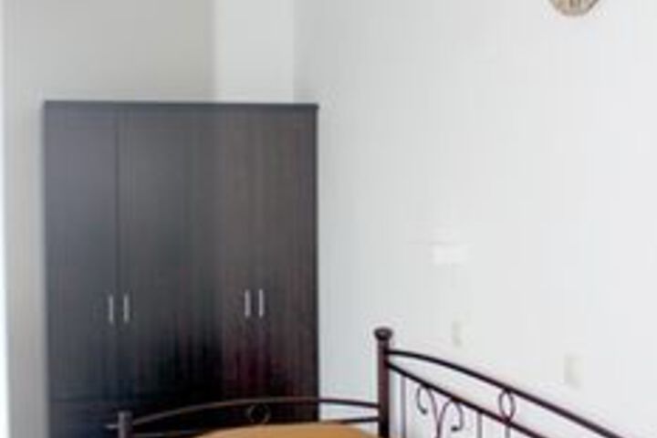 Room 42 of 58