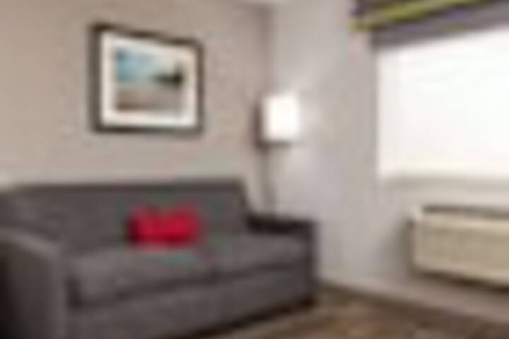 Room 104 of 261