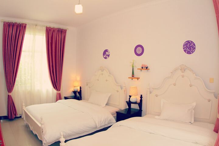 Room 5 of 57