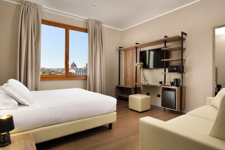 Room 9 of 16