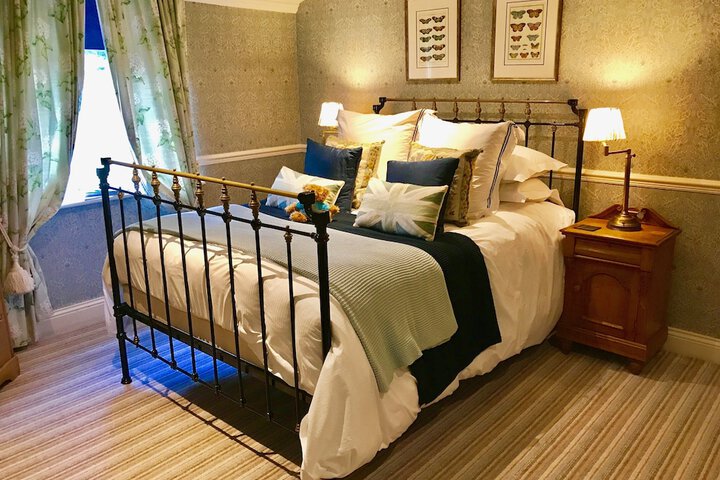 Room 21 of 187