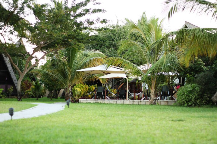 Hotel Exterior 38 of 41