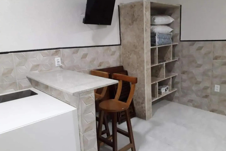 Room 2 of 8