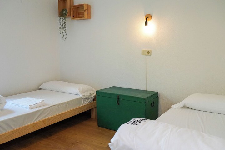 Room 8 of 24