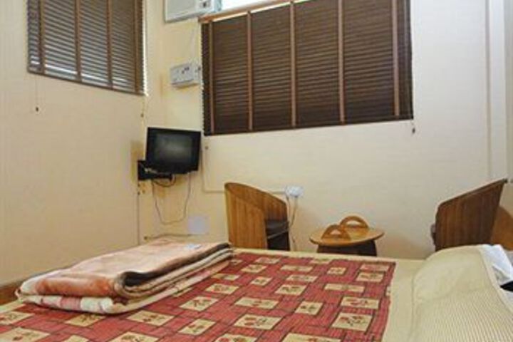 Room 7 of 20