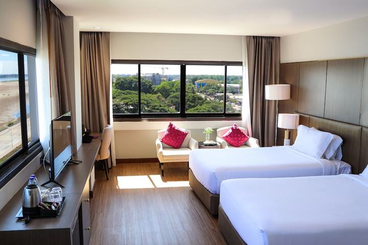 Room 30 of 91