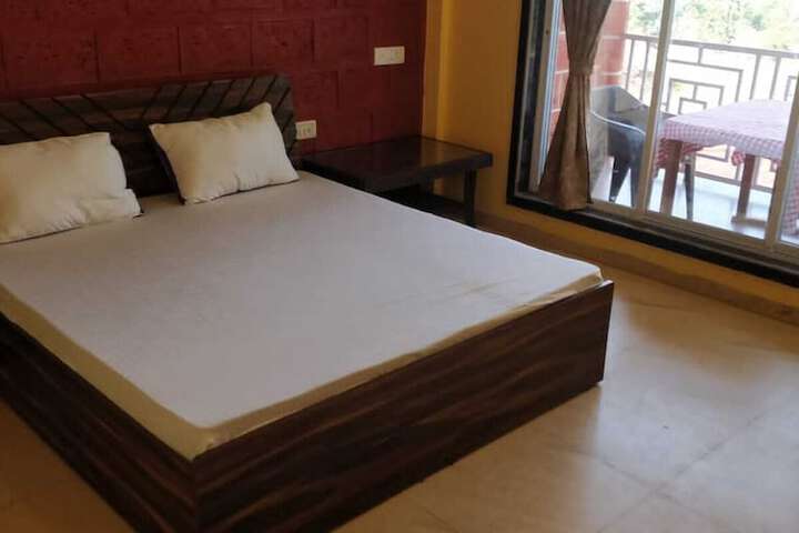 Room 7 of 31