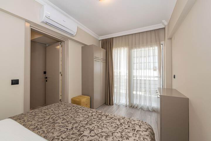 Room 16 of 54