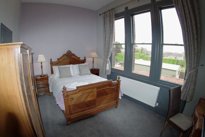 Room 10 of 60