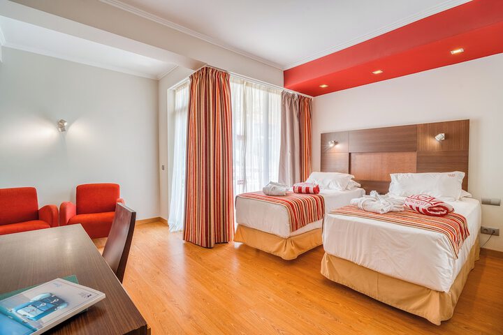 Room 21 of 76