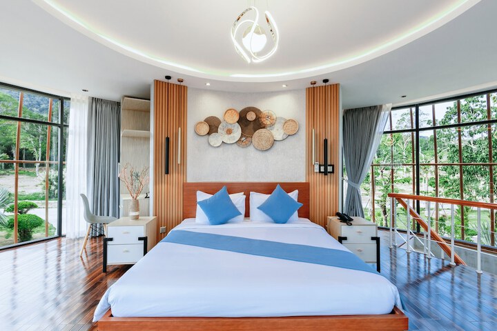 Room 8 of 47