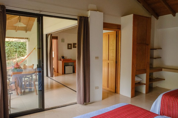 Room 8 of 95