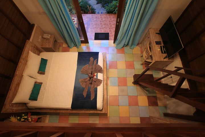 Room 19 of 59