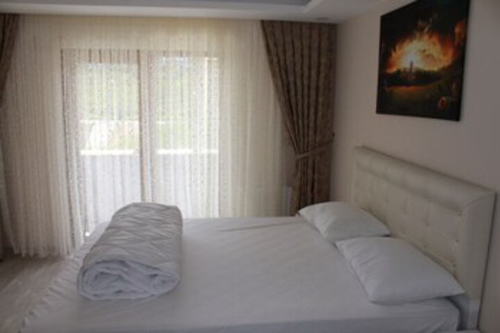 Room 26 of 30