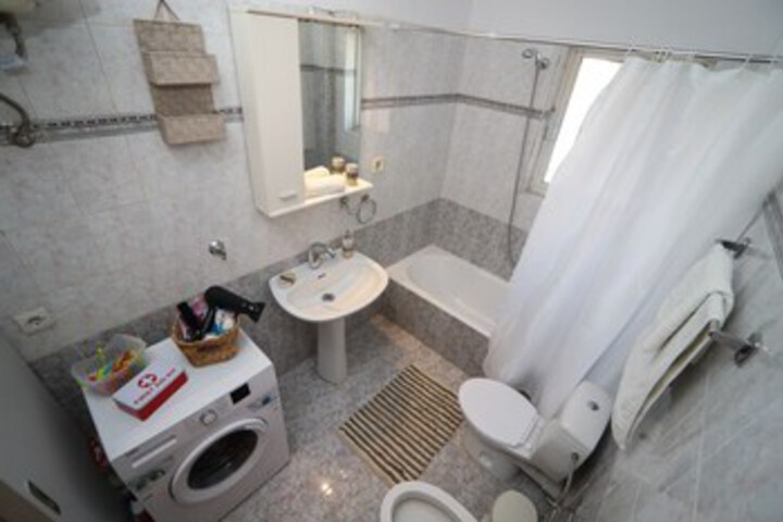 Room 2 of 19