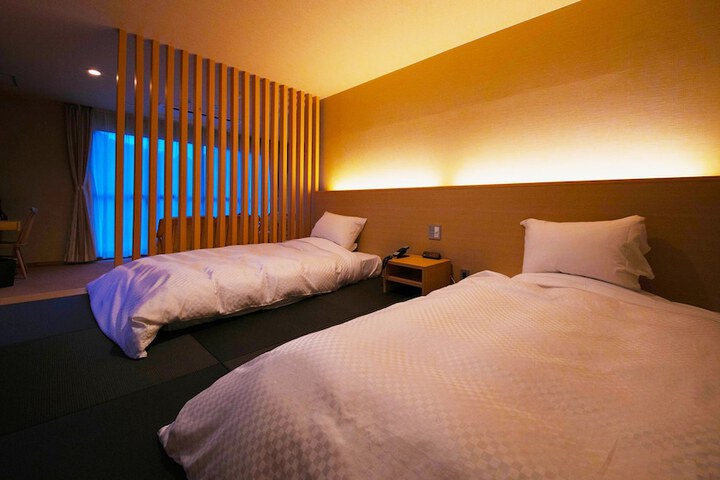 Room 19 of 107