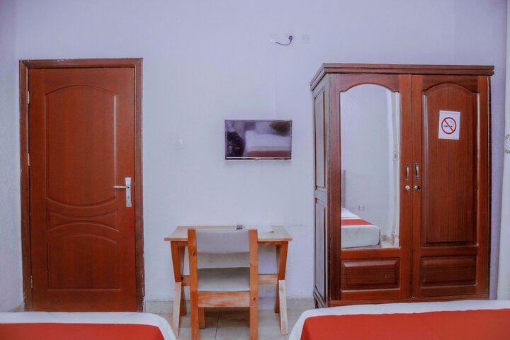 Room 12 of 46