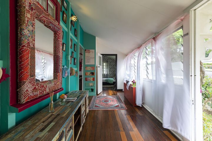 Room 10 of 48