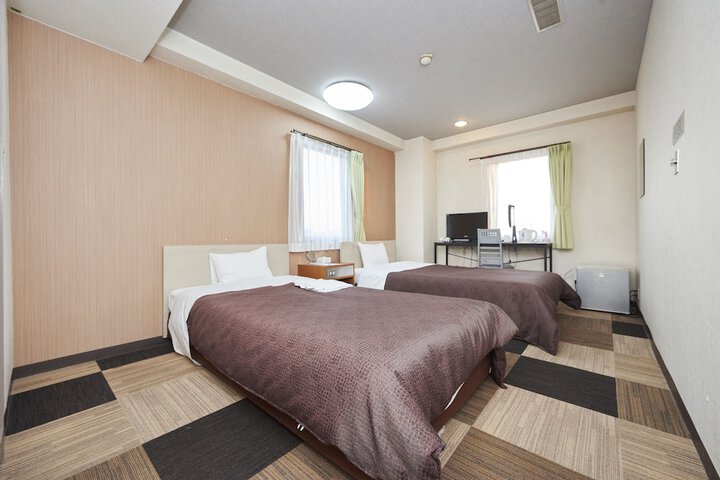 Room 16 of 27