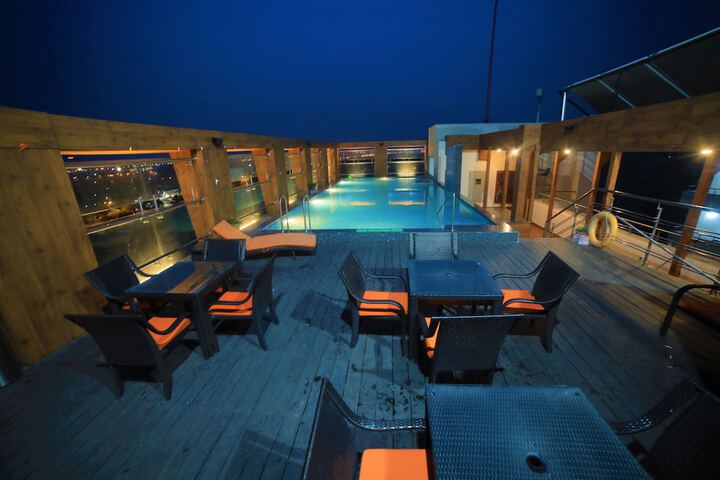 Pool 36 of 55