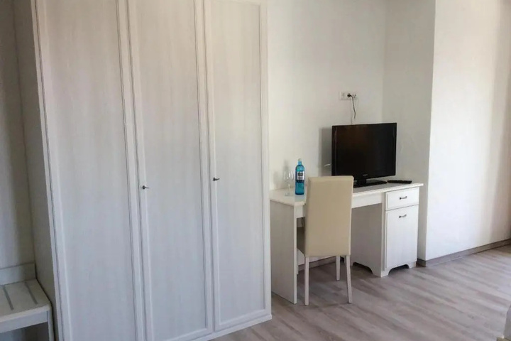 Room 3 of 14