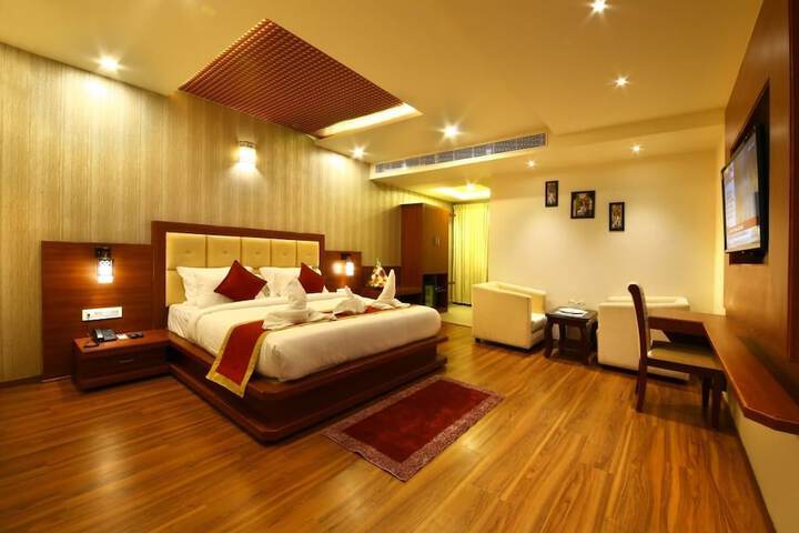 Room 17 of 38