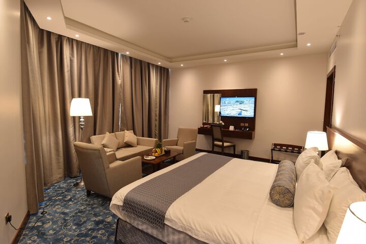 Room 12 of 39