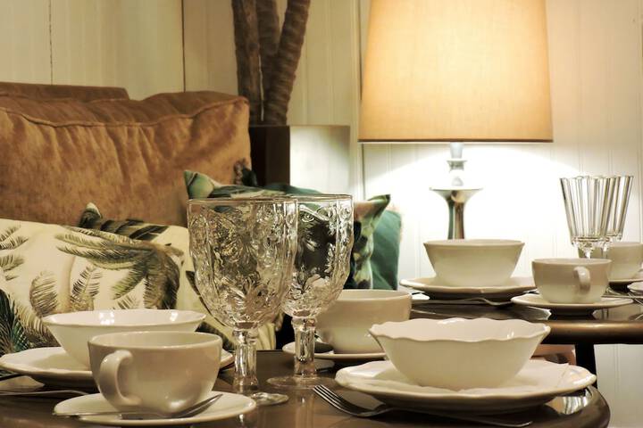 Breakfast/Coffee Service 90 of 114