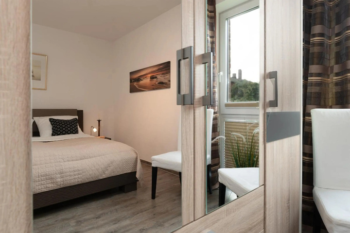 Room 5 of 22