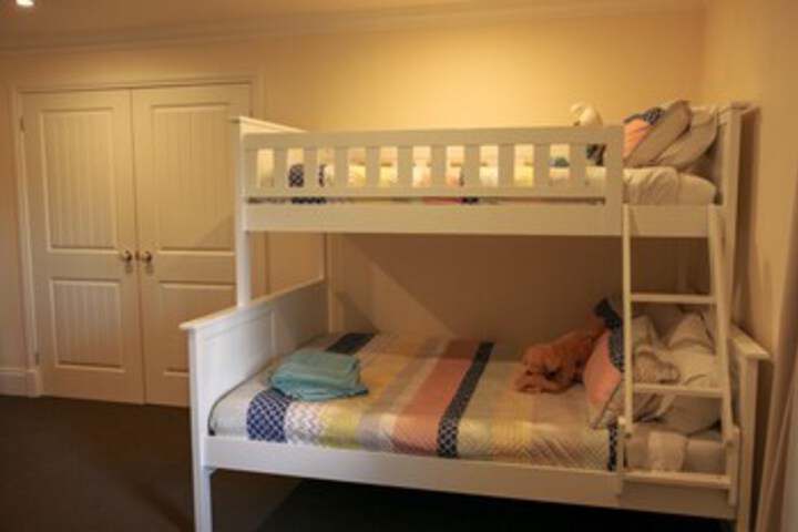 Room 28 of 36