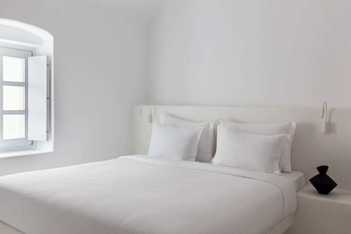 Room 3 of 150