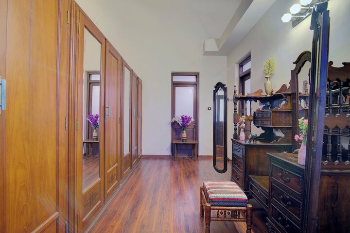 Room 25 of 72