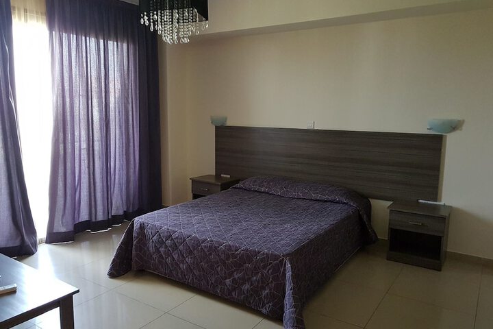 Room 7 of 56