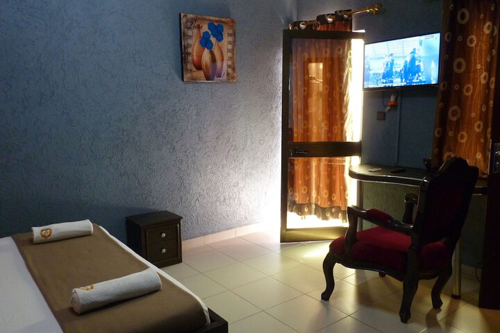 Room 13 of 85