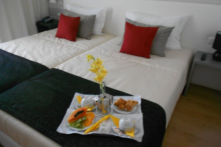 Room 5 of 49