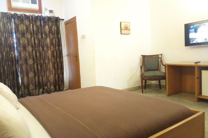 Room 21 of 44