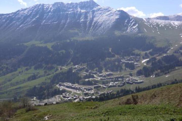 HO TEL AUBERGE DES CHARMILLES