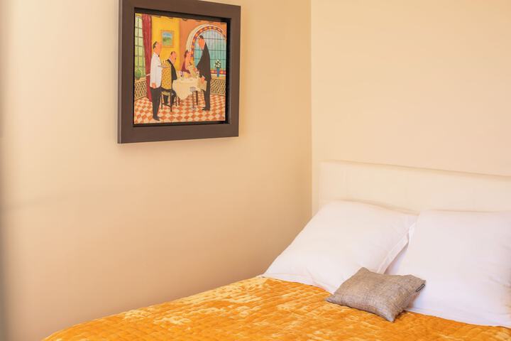 Room 14 of 23