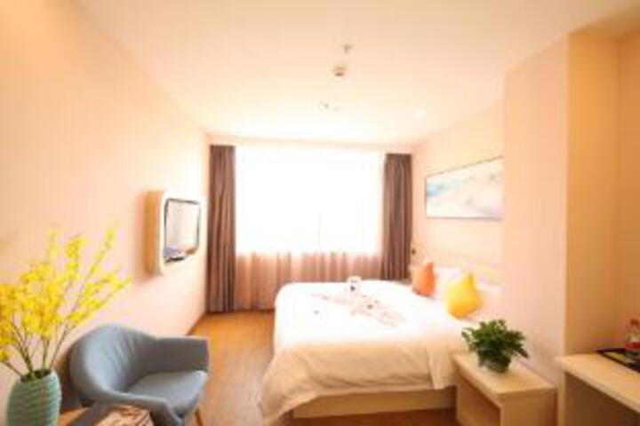 Room 6 of 7