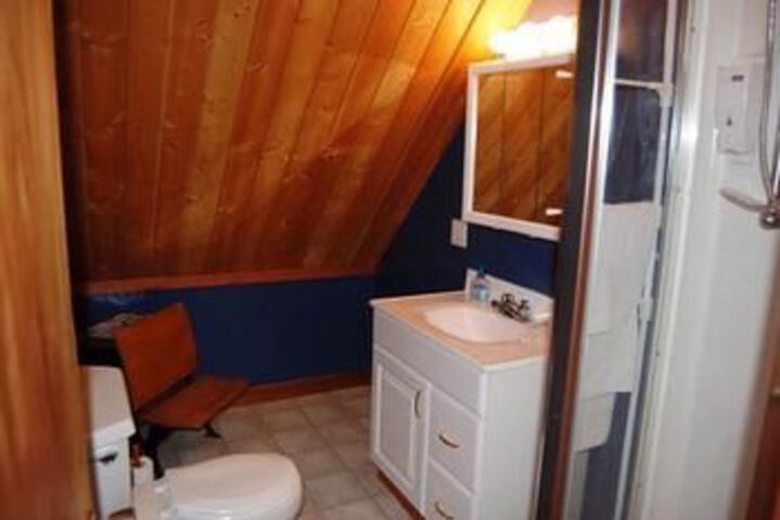 Room 2 of 10